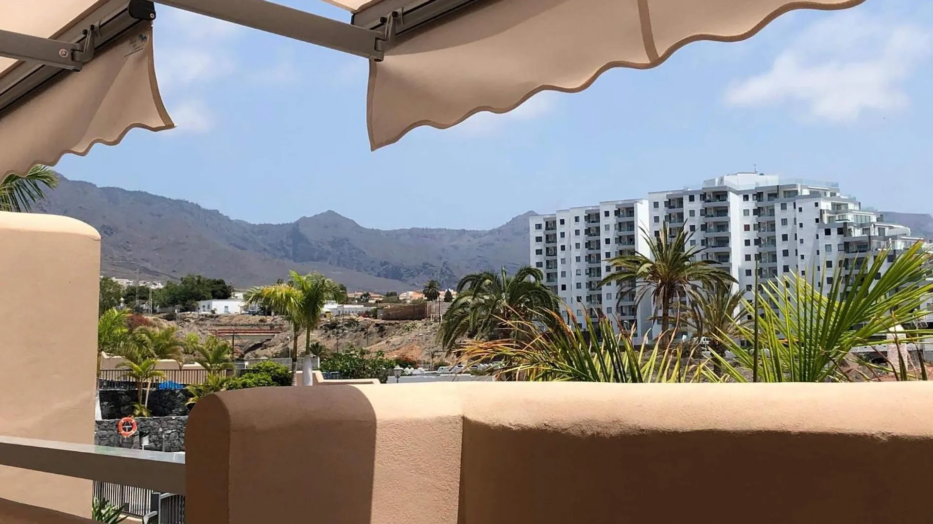 アパート New !!! Luxury Apartment, 32 M2 Terrace In The Sun, Pool View アデヘ