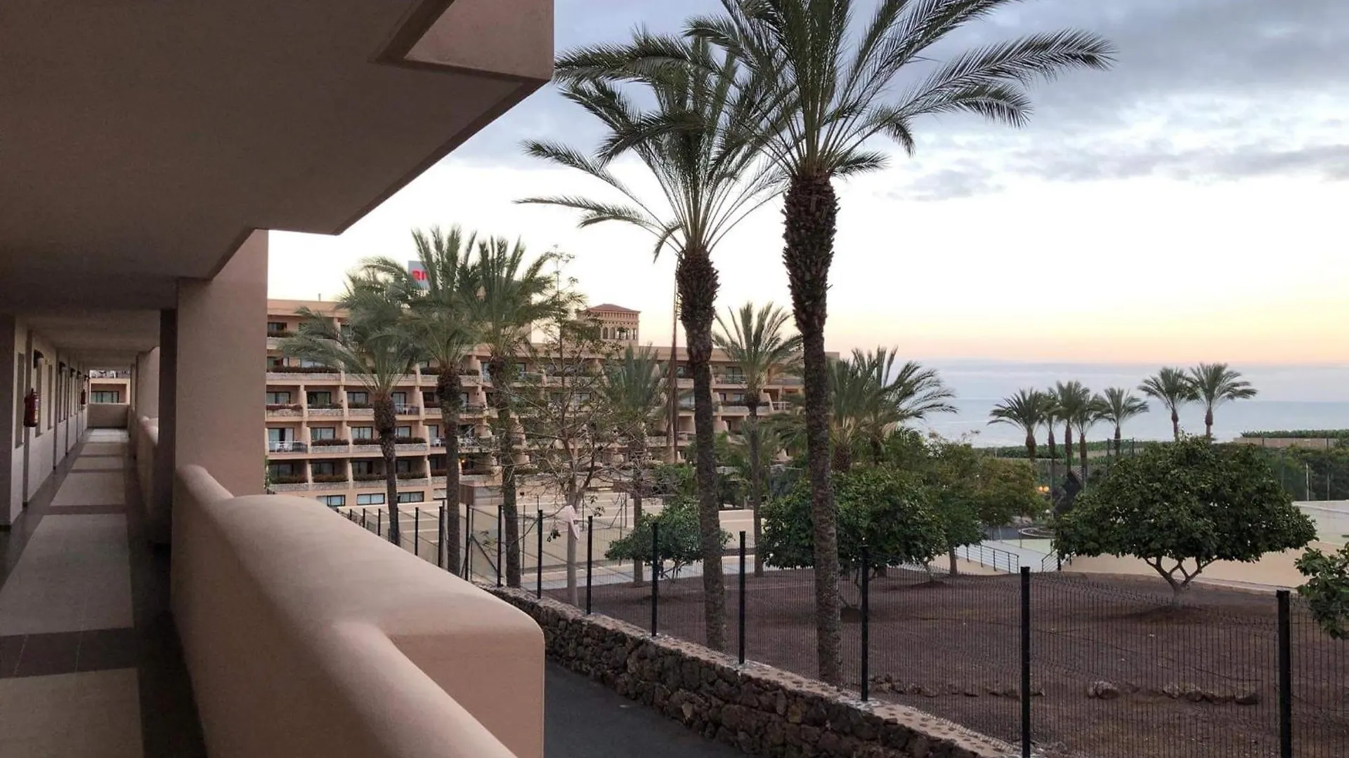アパート New !!! Luxury Apartment, 32 M2 Terrace In The Sun, Pool View アデヘ スペイン