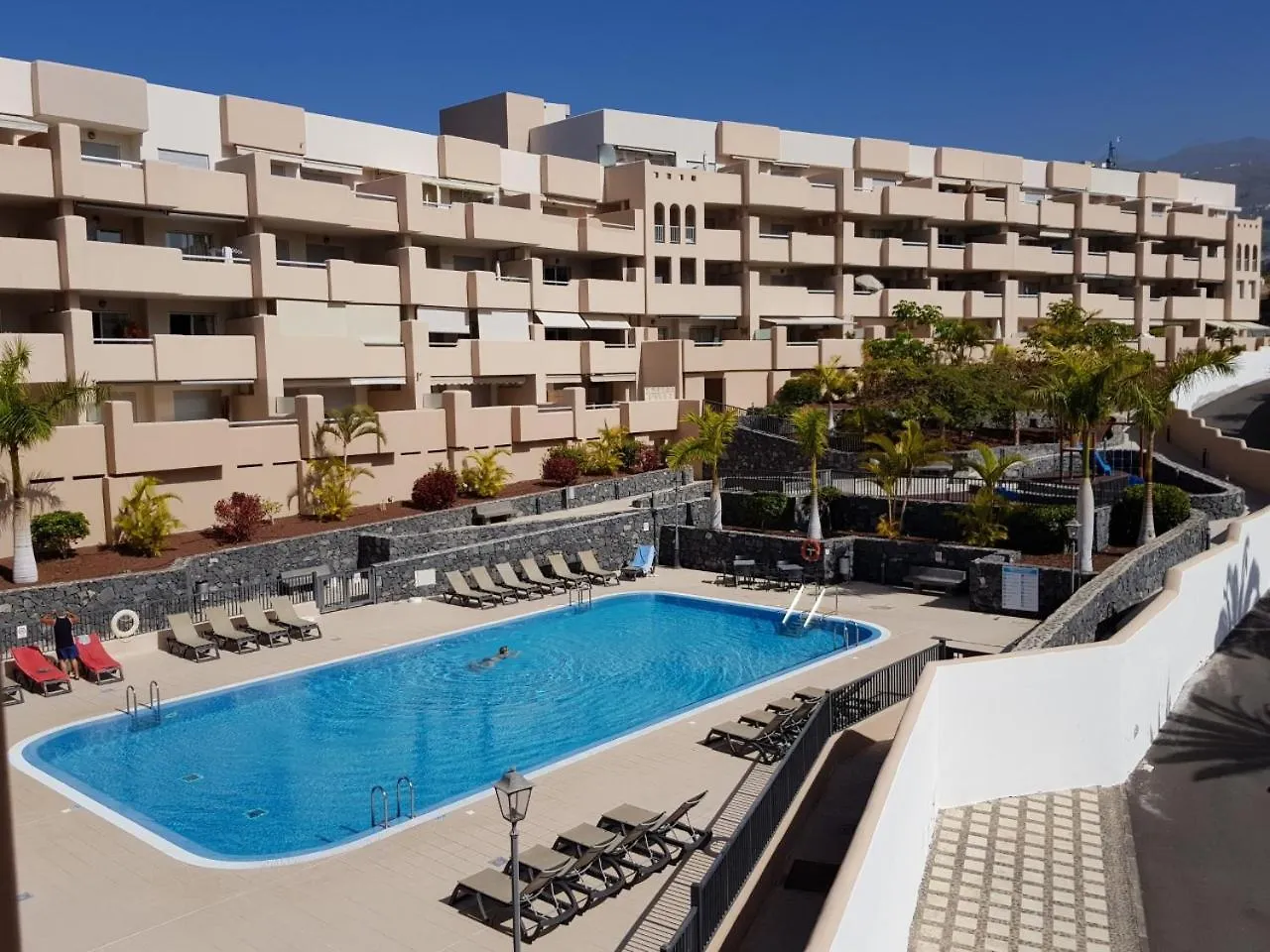 New !!! Luxury Apartment, 32 M2 Terrace In The Sun, Pool View 아데제 아파트